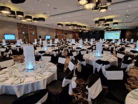 crystal chandelier centrepieces hilton wembley