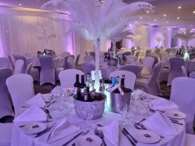 ostrich feather table centres