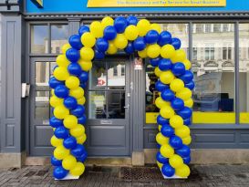 swirl balloon arch rugby