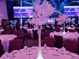 white leaf centrepieces5 ICCWales